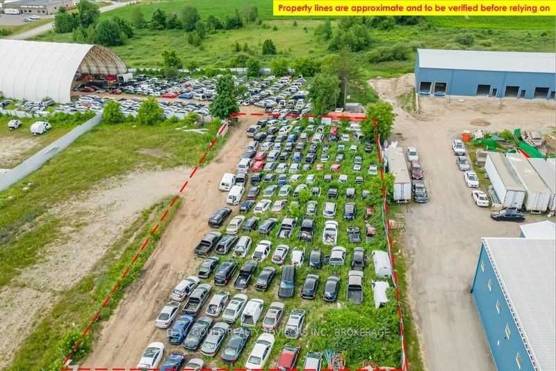 28 Pioneer Dr