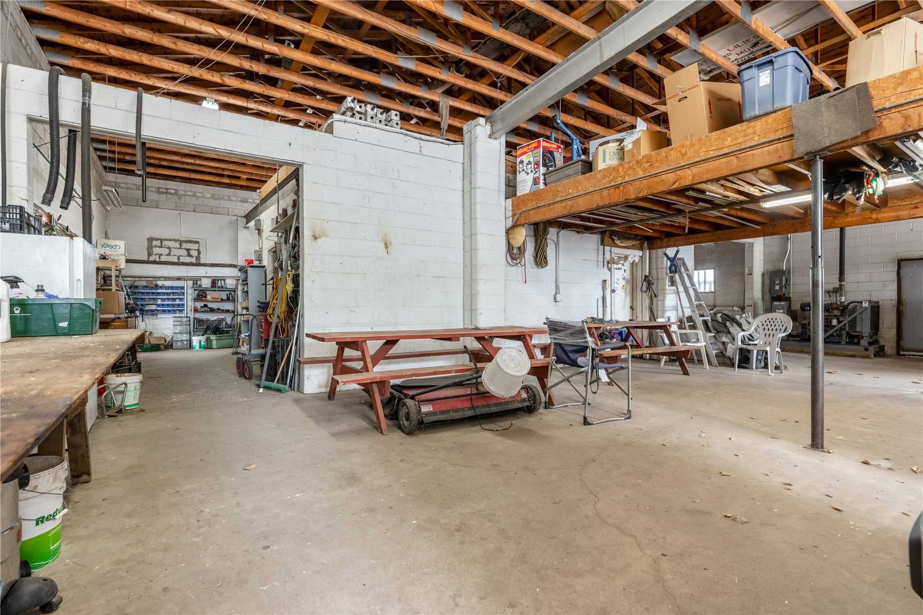 220 Read Rd