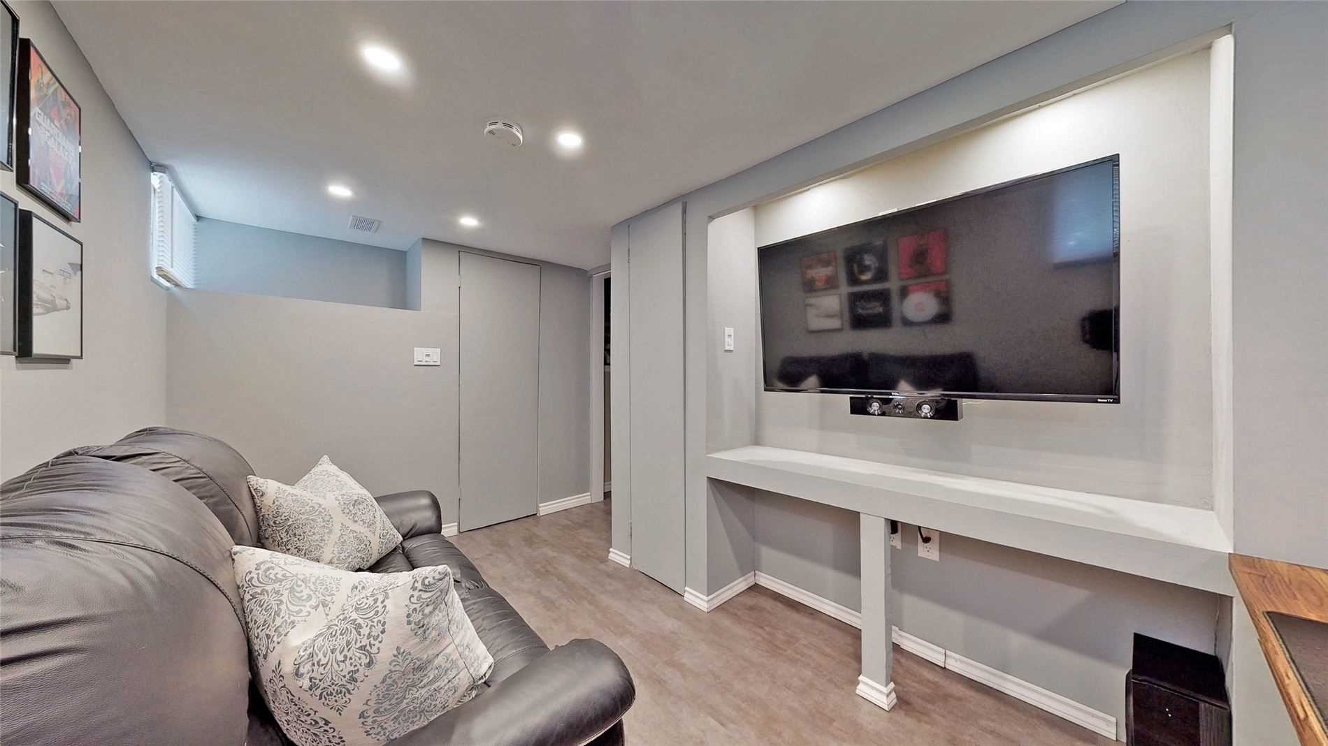 1355 Upper Gage Ave, #14