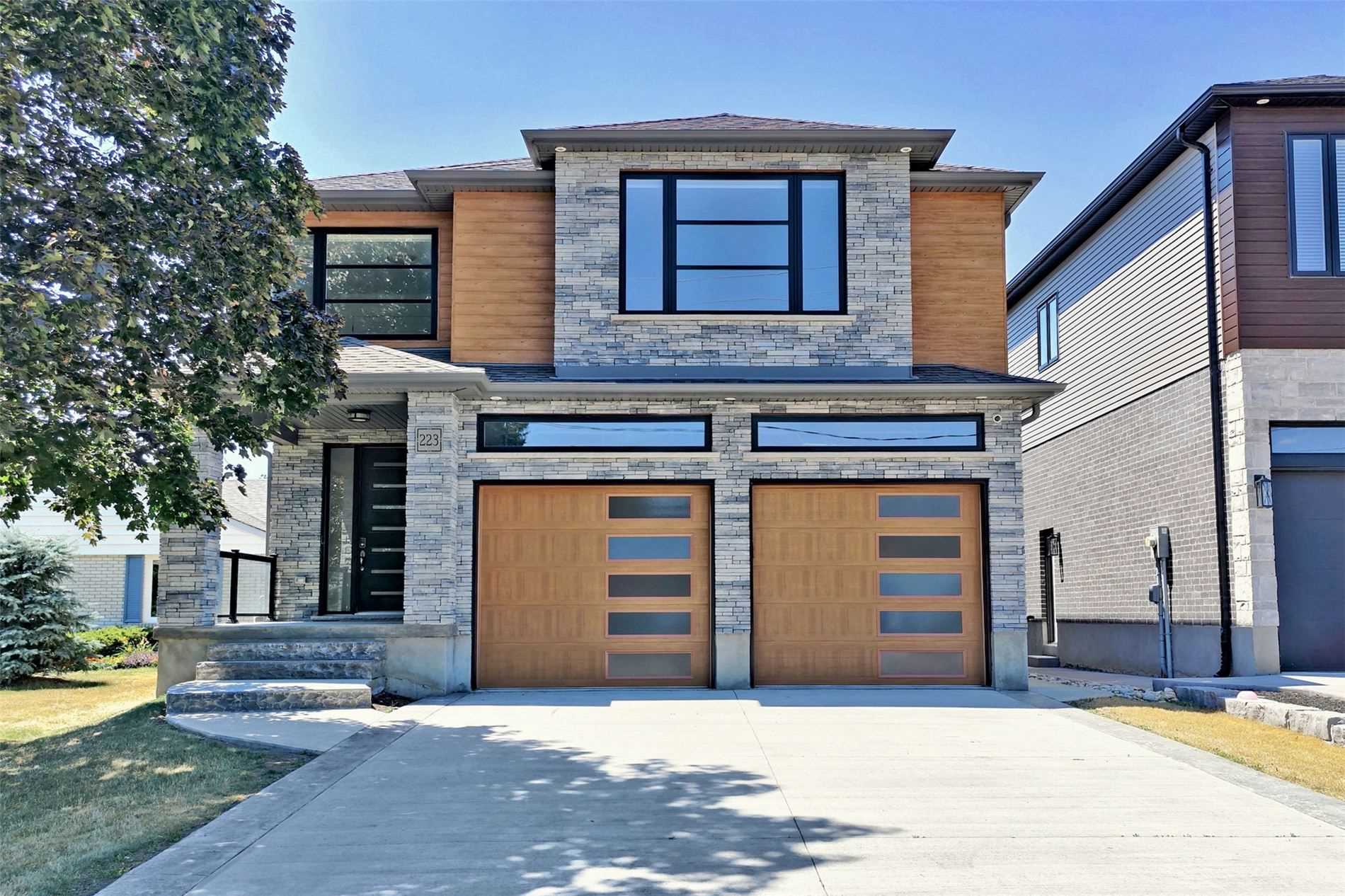 223 Woolwich St