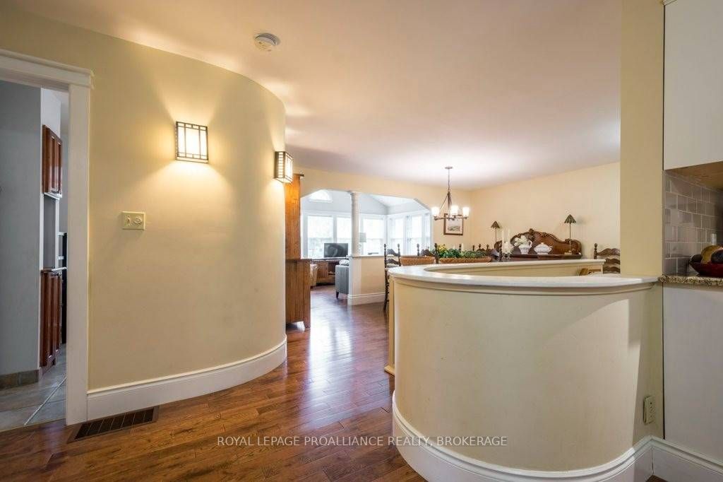 Listing X5703179 - Large Photo # 6