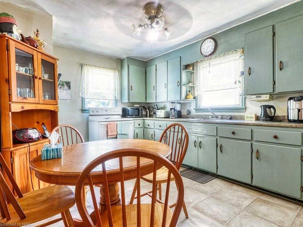 72 Else St