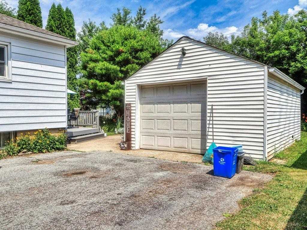 72 Else St