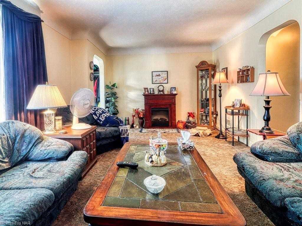 72 Else St
