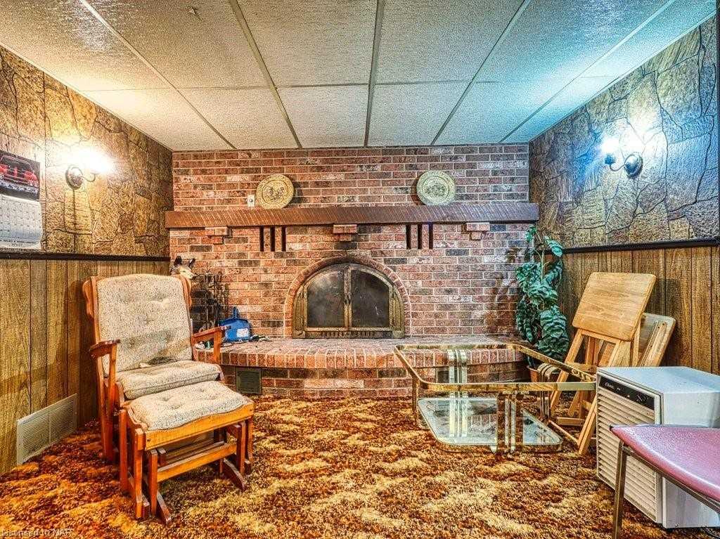 72 Else St
