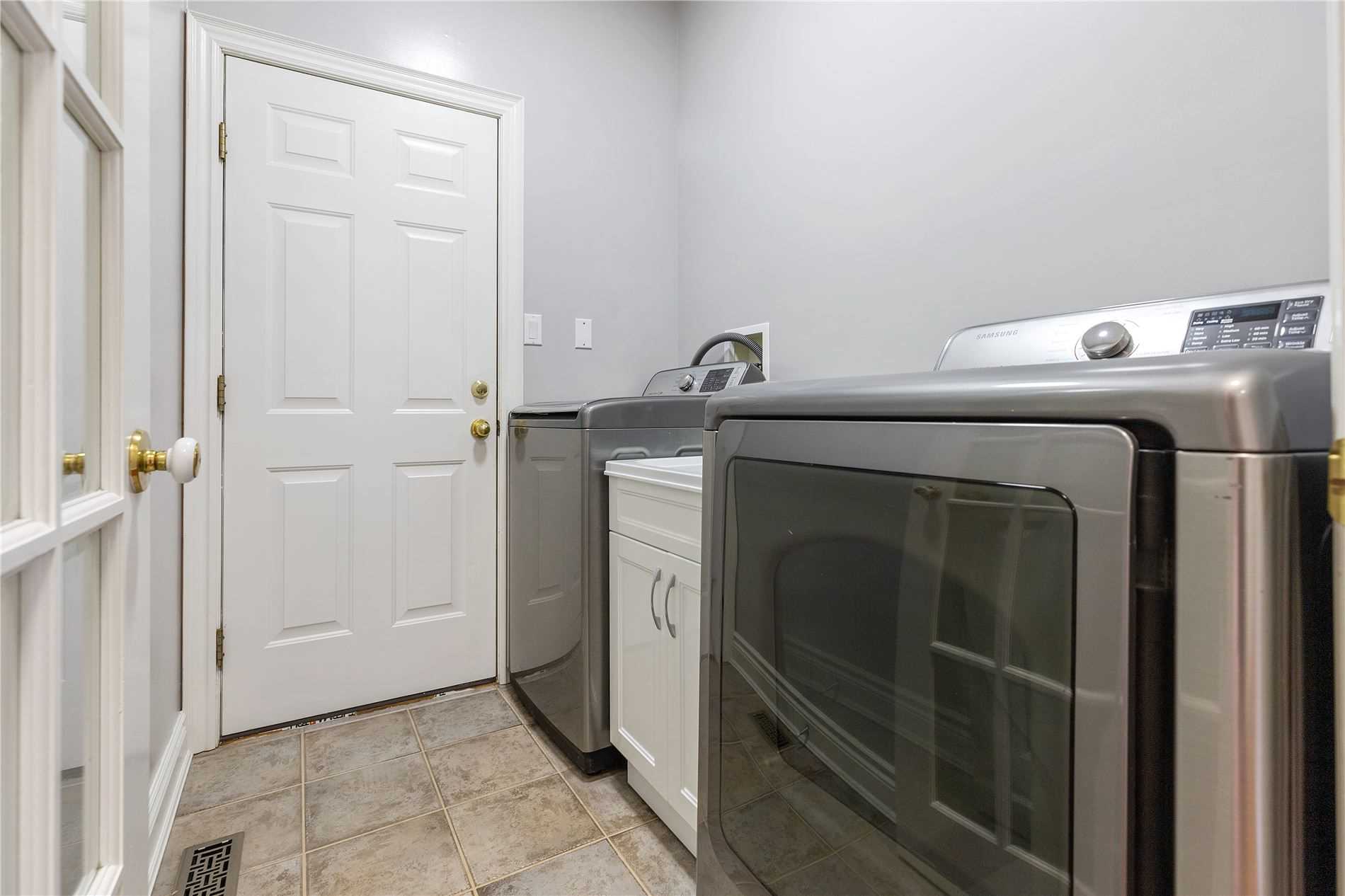 83 Jasmine Dr