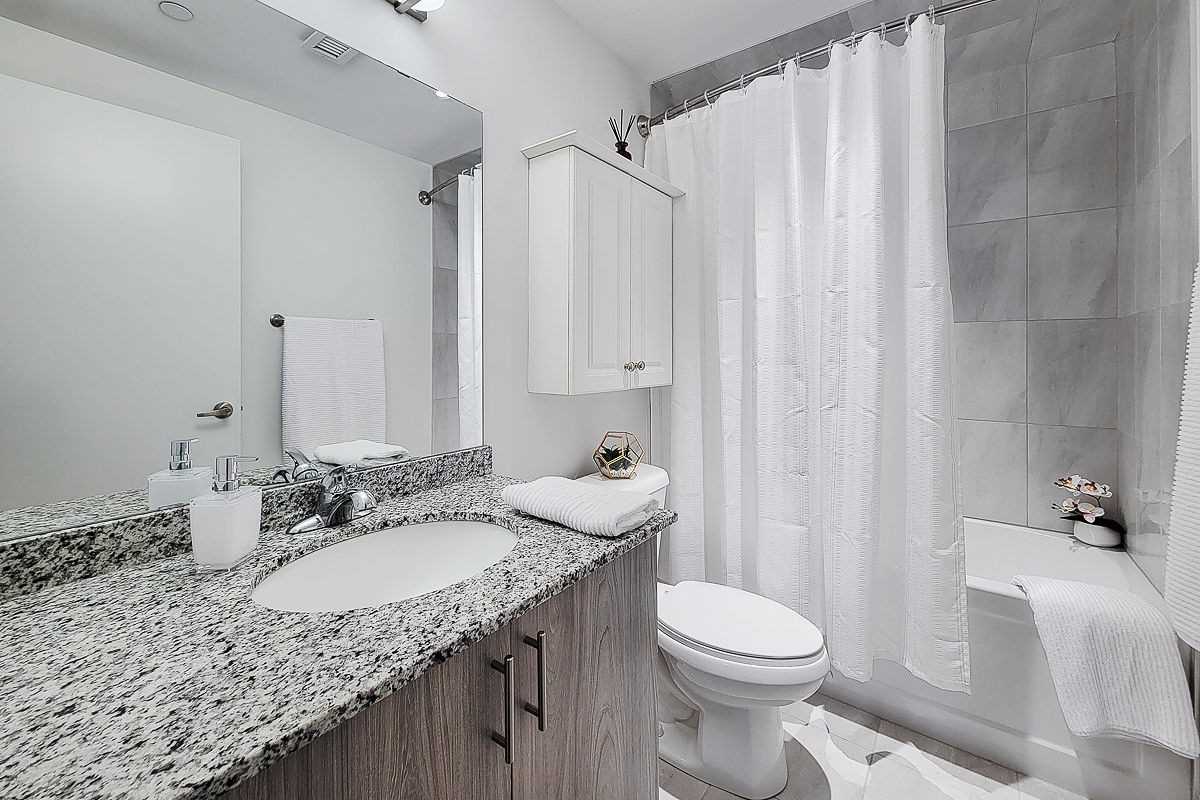 16 Markle Cres, #213