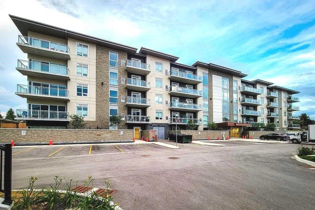 16 Markle Cres, #213