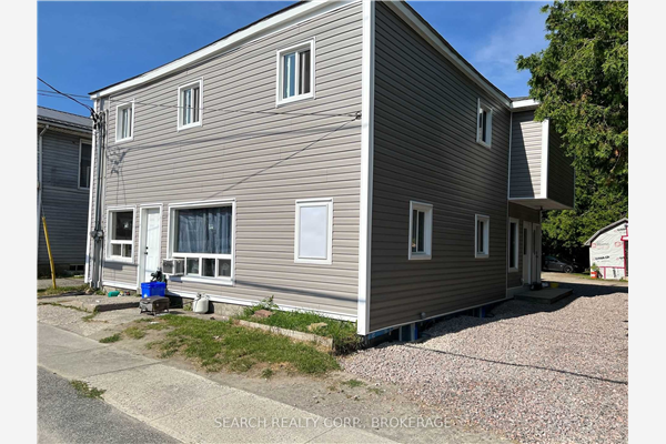 23 Saint David St N, French River