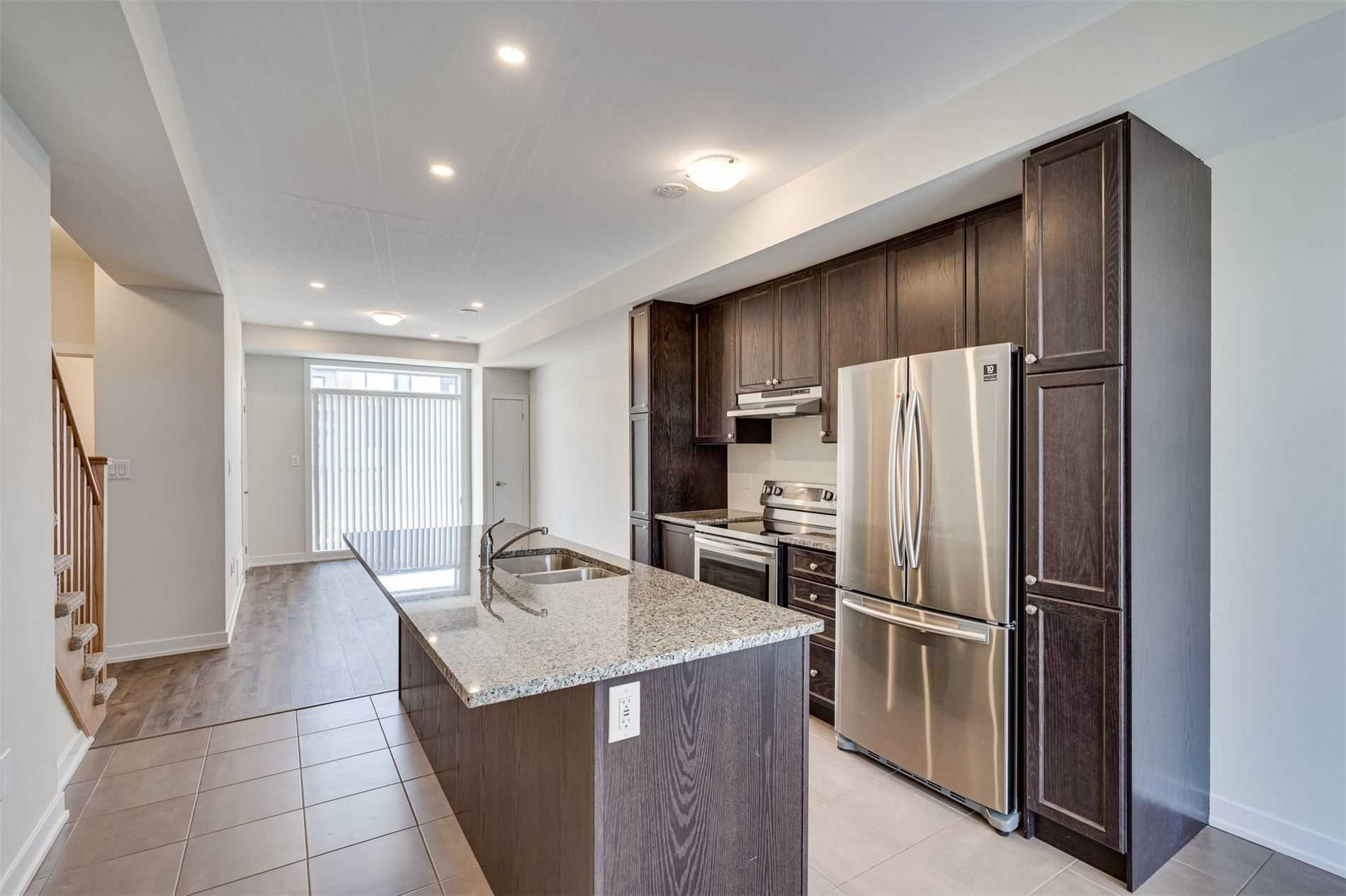 590 North Service Rd, #31