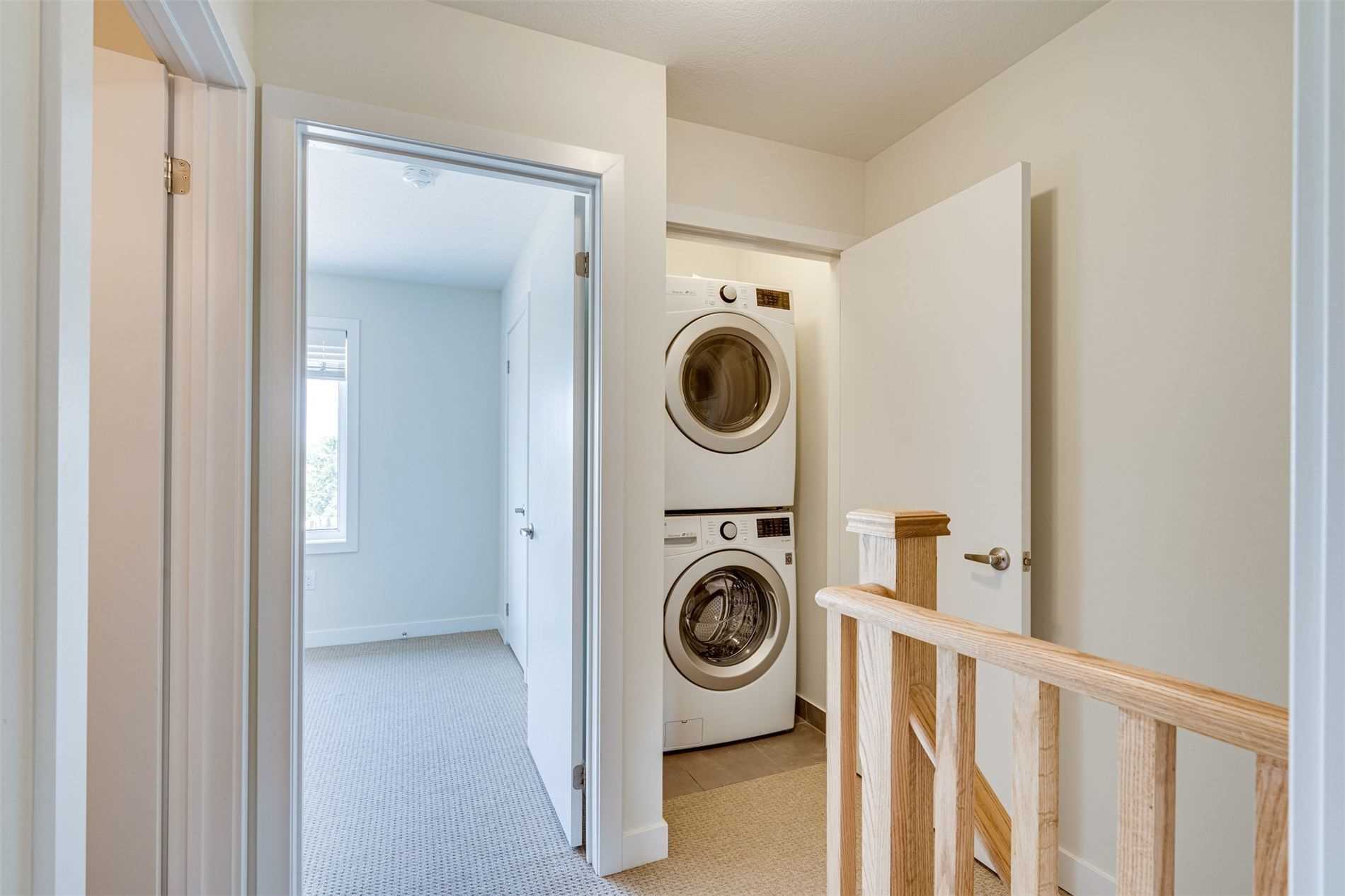 590 North Service Rd, #31