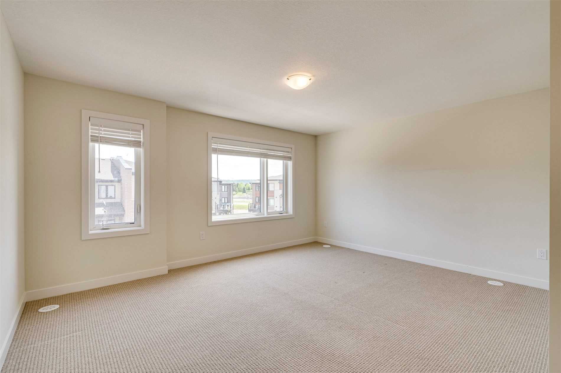 590 North Service Rd, #31