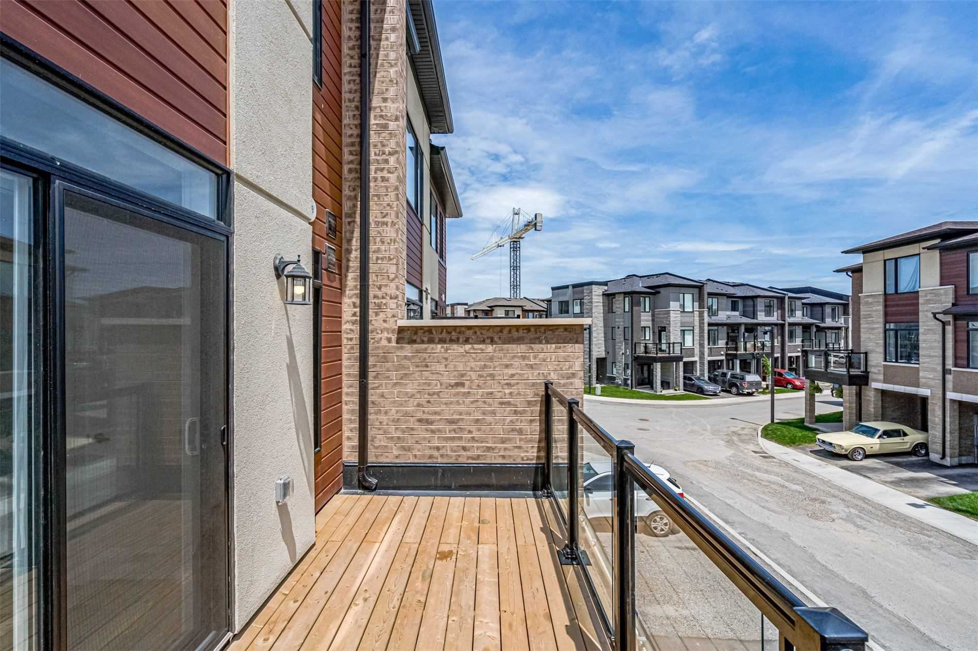 590 North Service Rd, #31