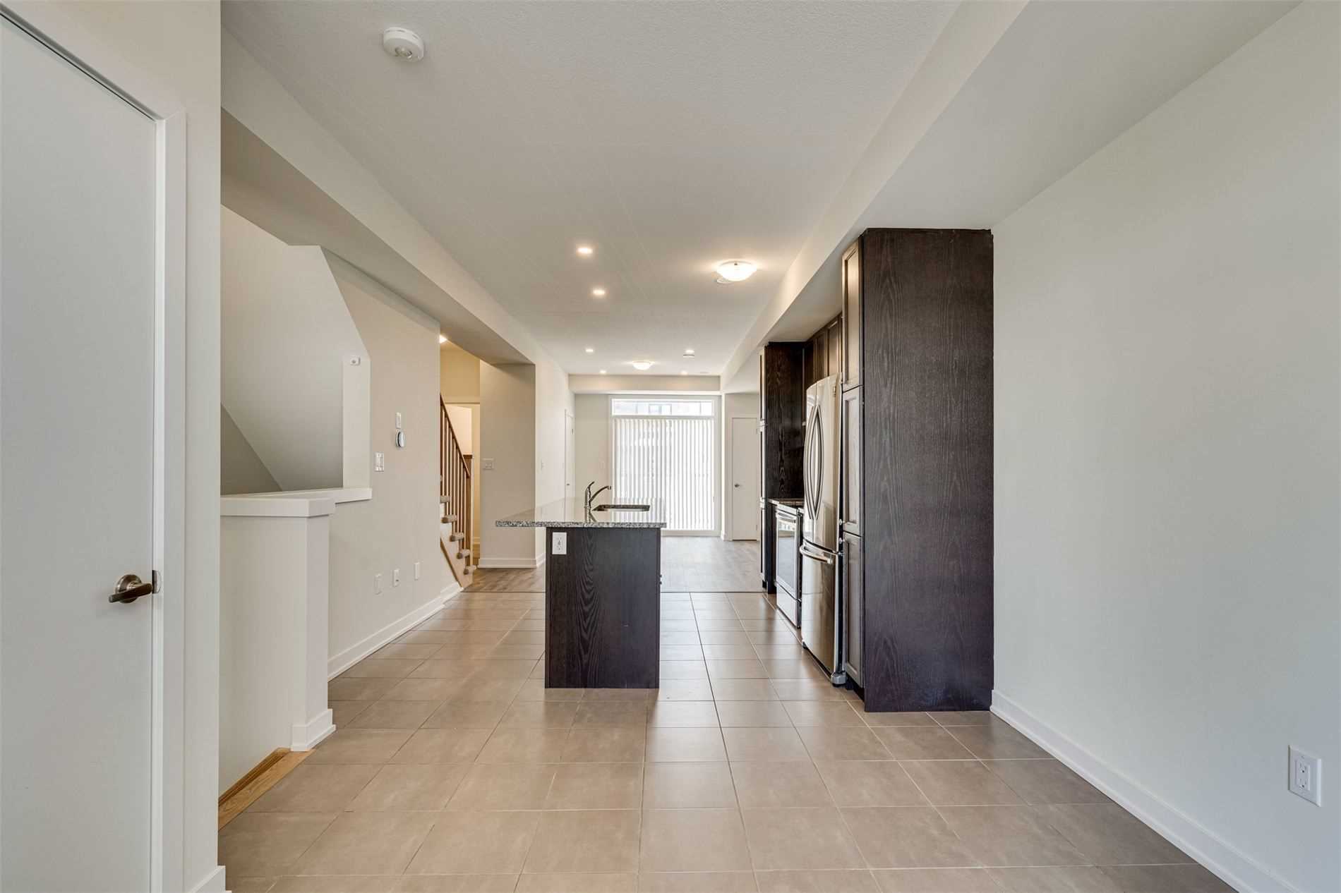590 North Service Rd, #31