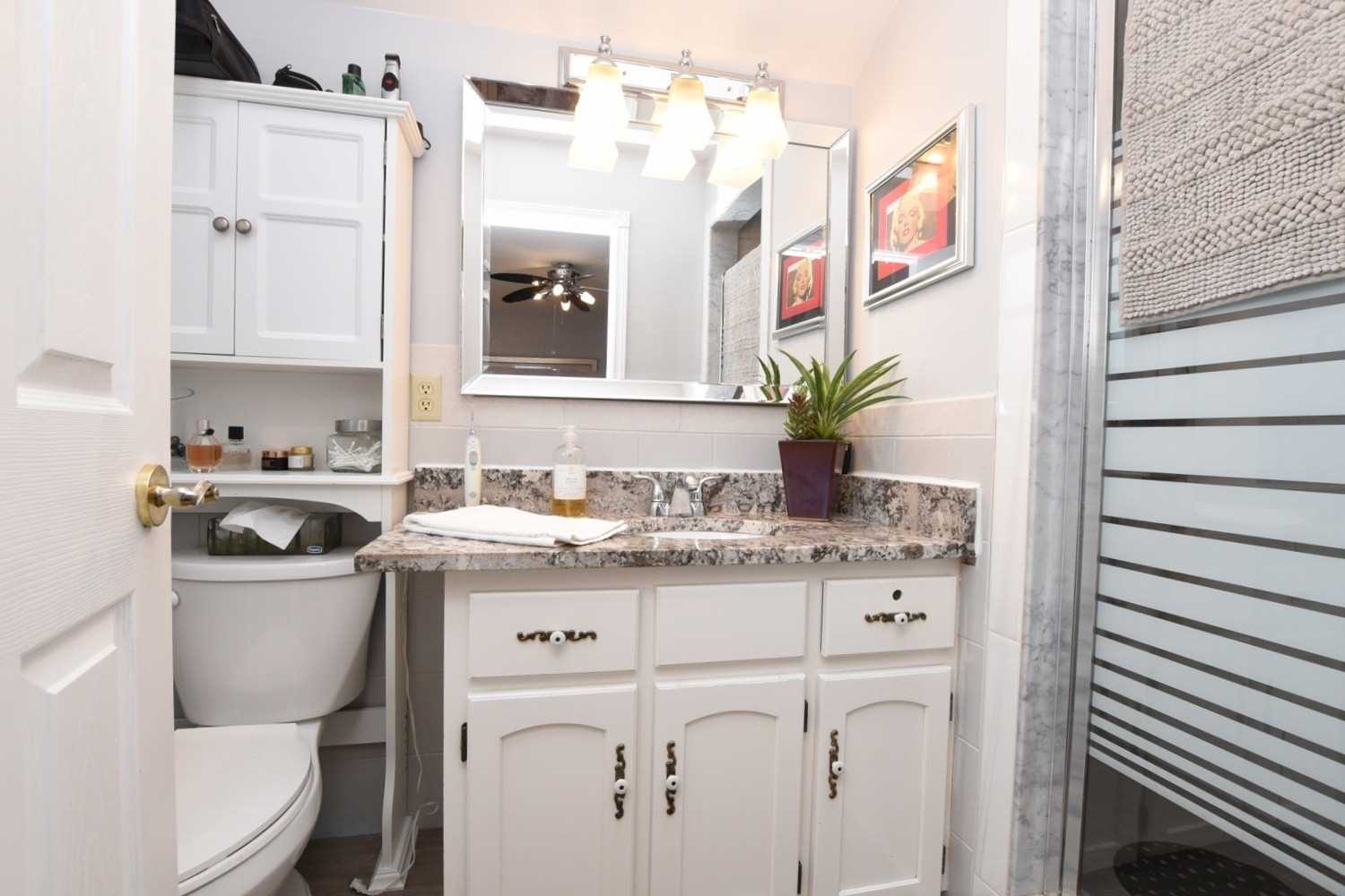 24 Farmingdale Cres