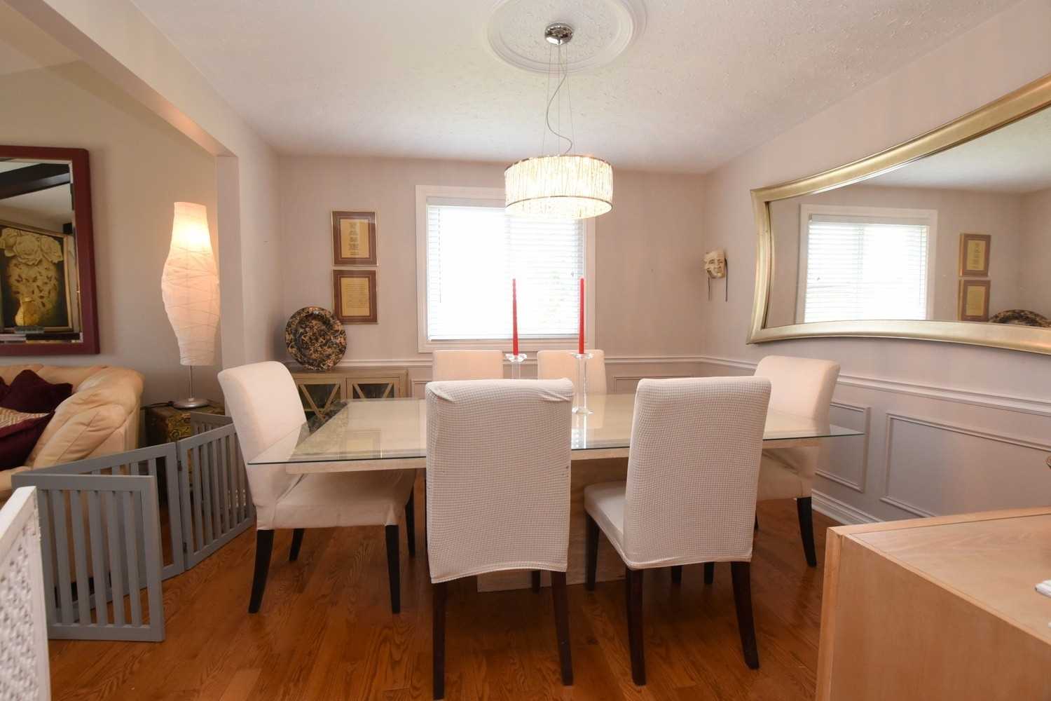 24 Farmingdale Cres