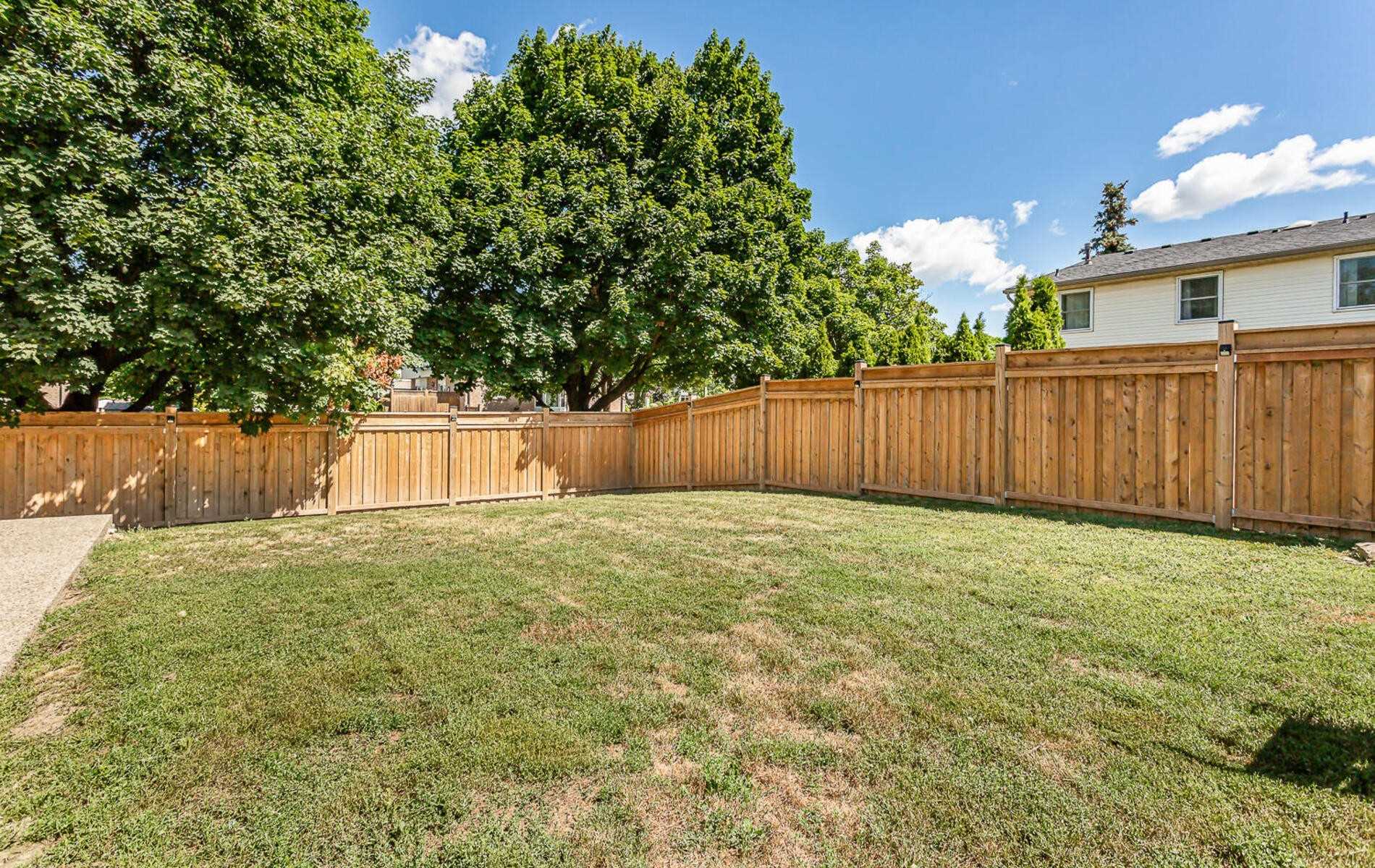 69 Dalton Cres