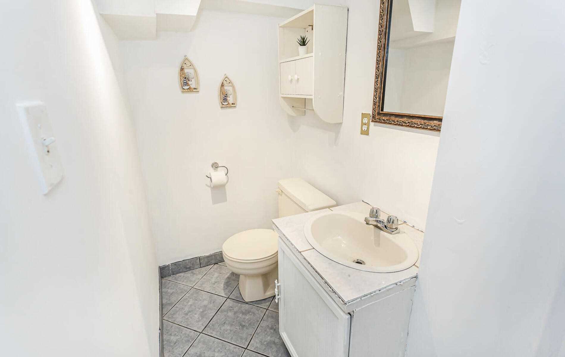 69 Dalton Cres