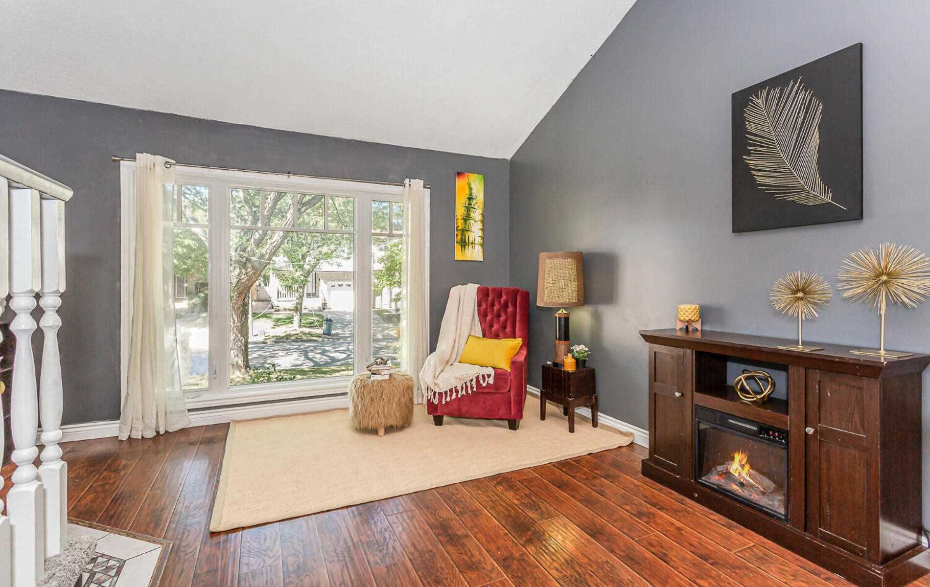 69 Dalton Cres