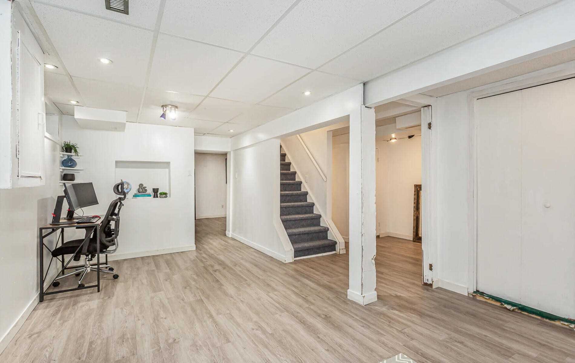 69 Dalton Cres