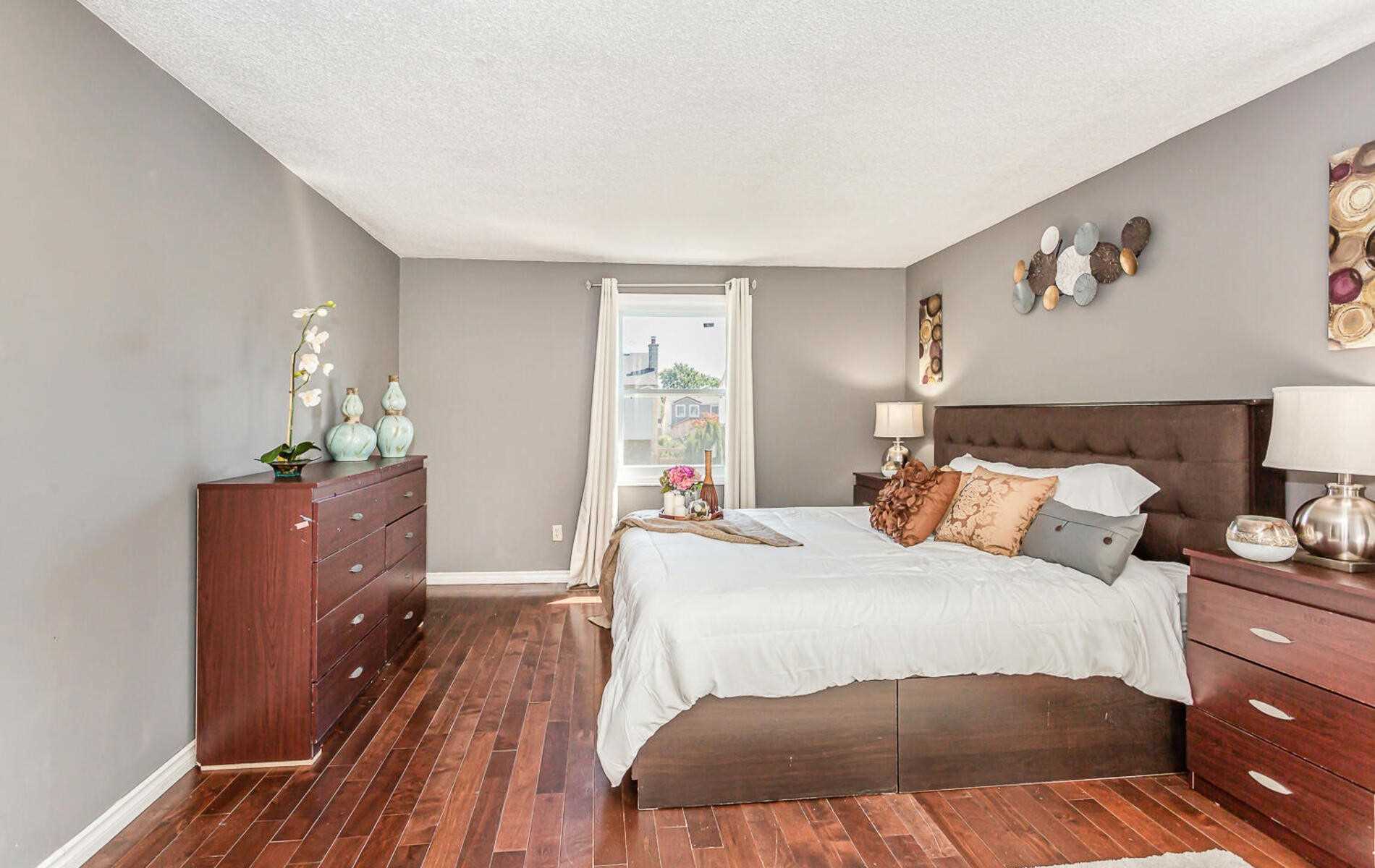 69 Dalton Cres