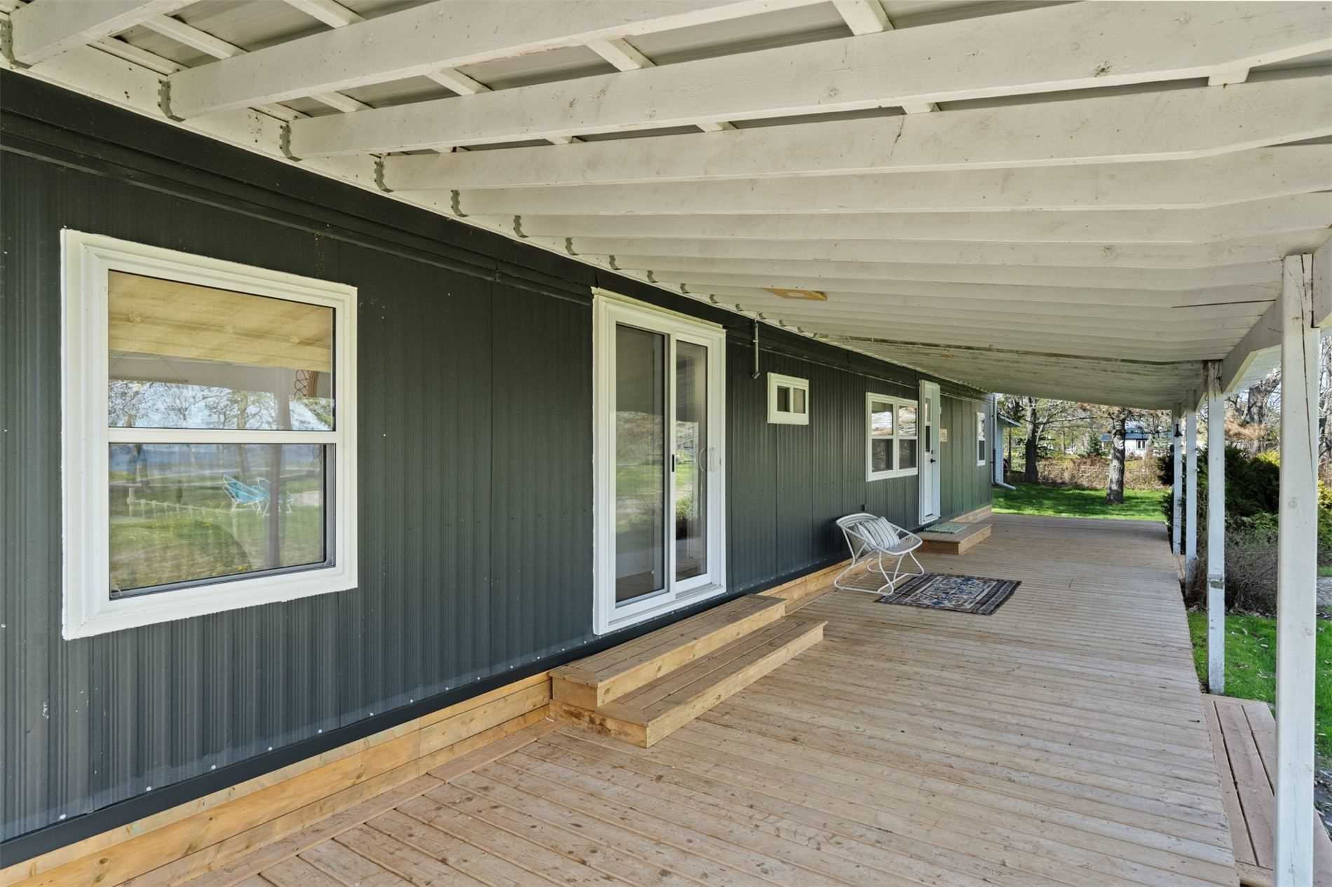 5062 Long Point Rd