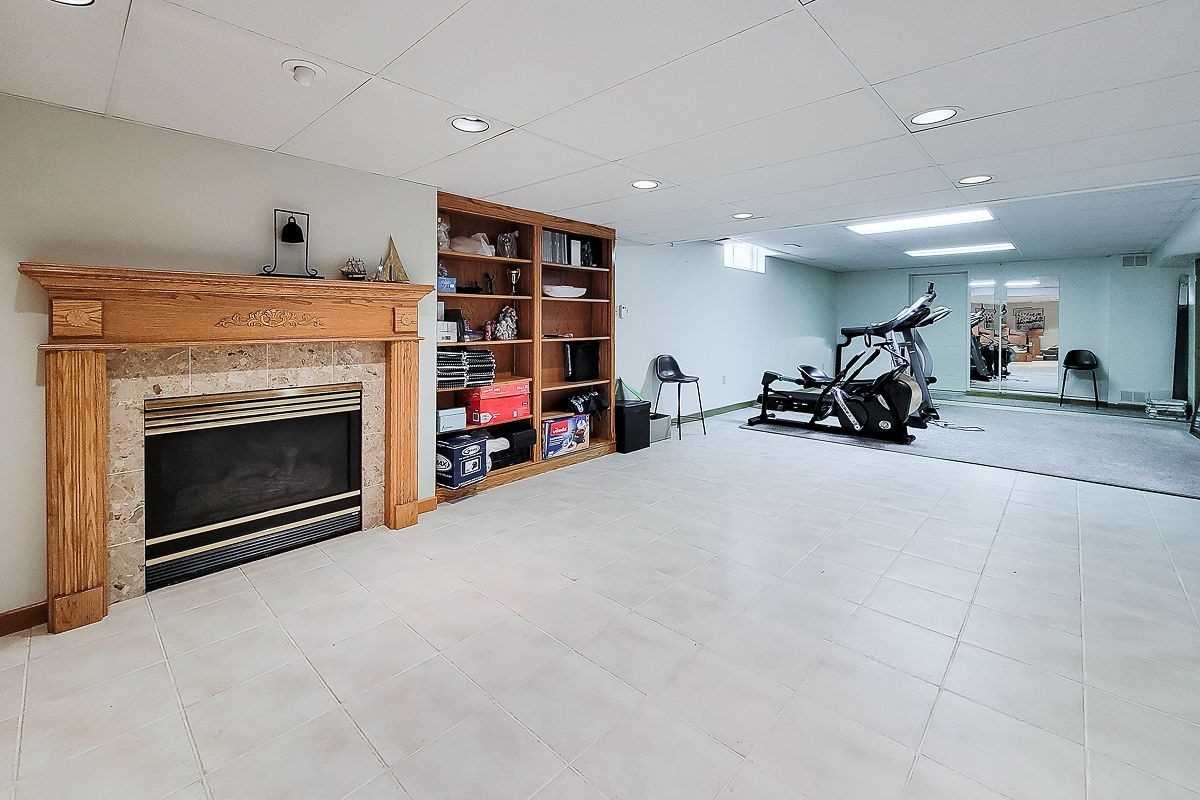 71 Richmond Cres