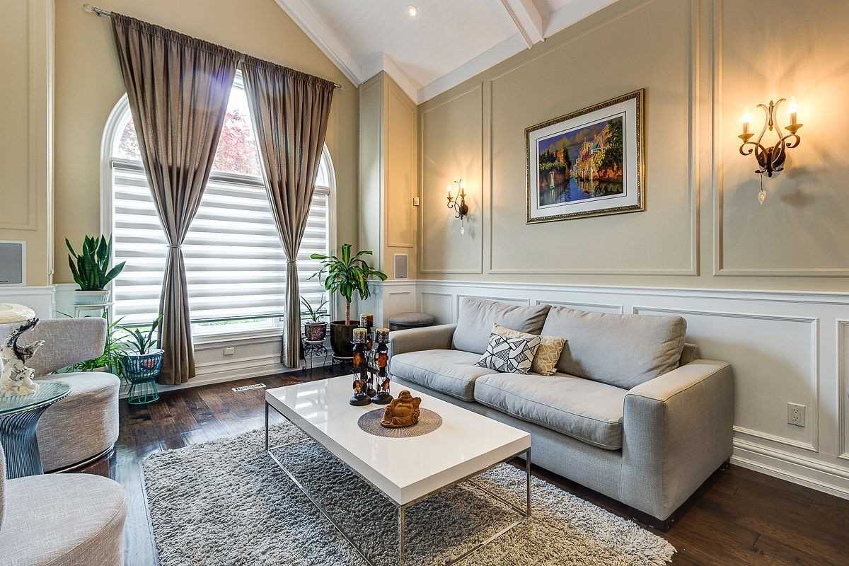 71 Richmond Cres