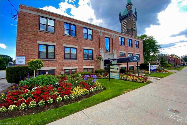 93 Ontario St, St. Catharines