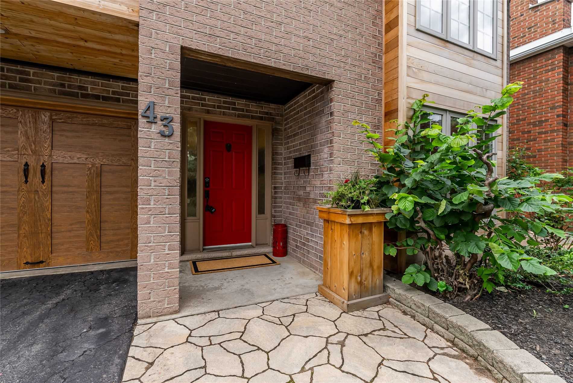 43 Oceanic Dr