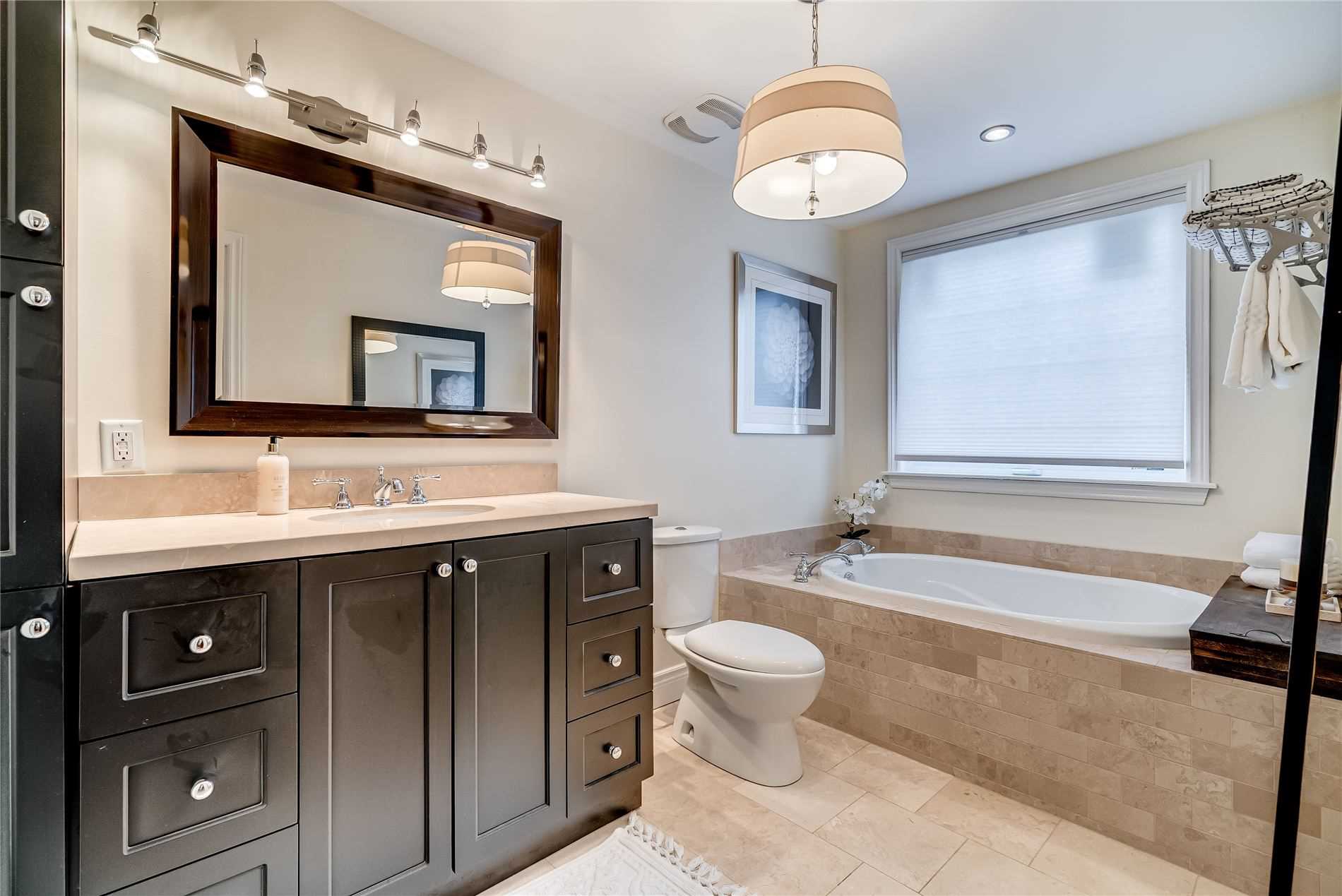 43 Oceanic Dr