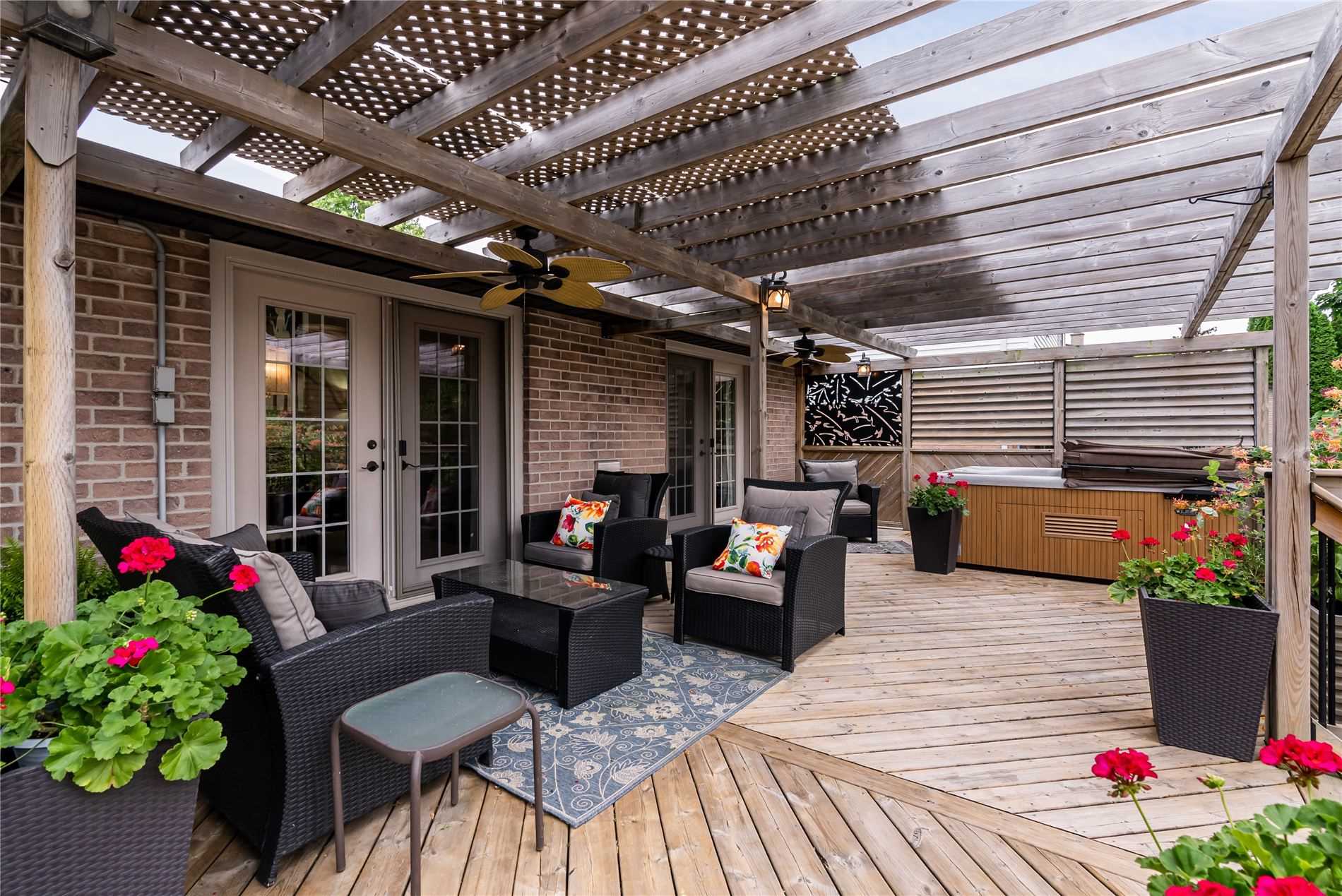 43 Oceanic Dr