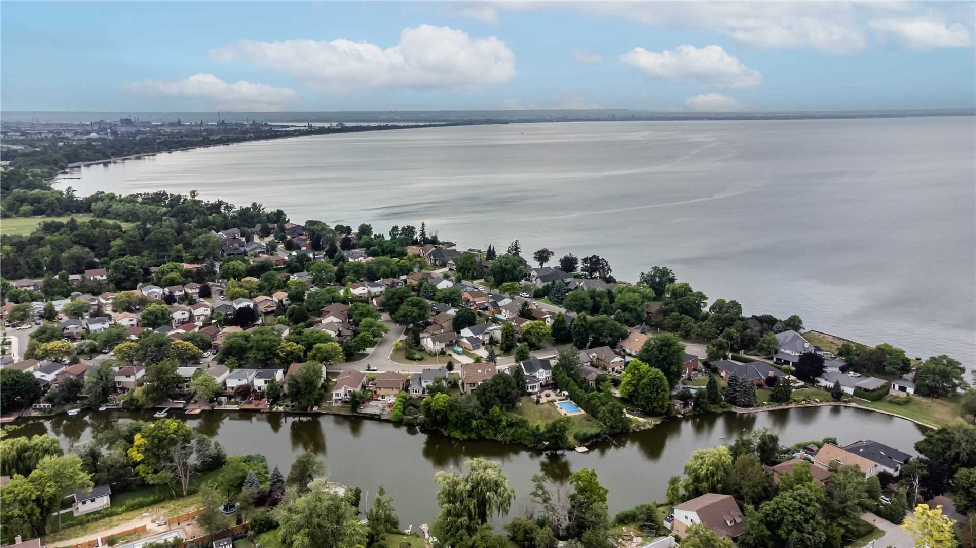 43 Oceanic Dr