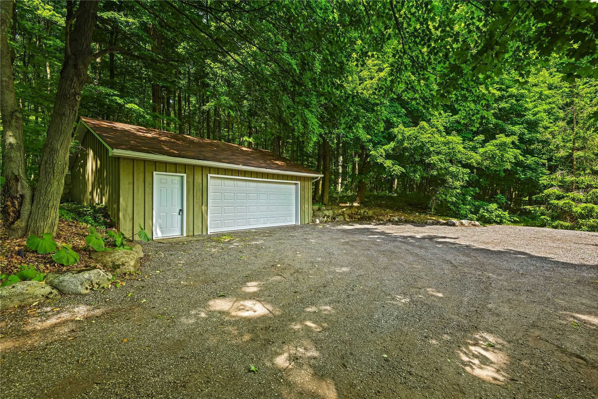388239 Mono Centre Rd