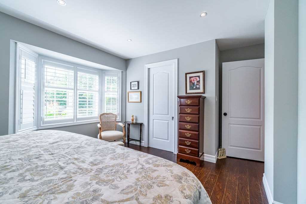 19 Lorne Ave