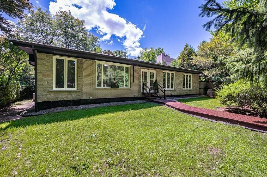 83 Jerseyville Rd E