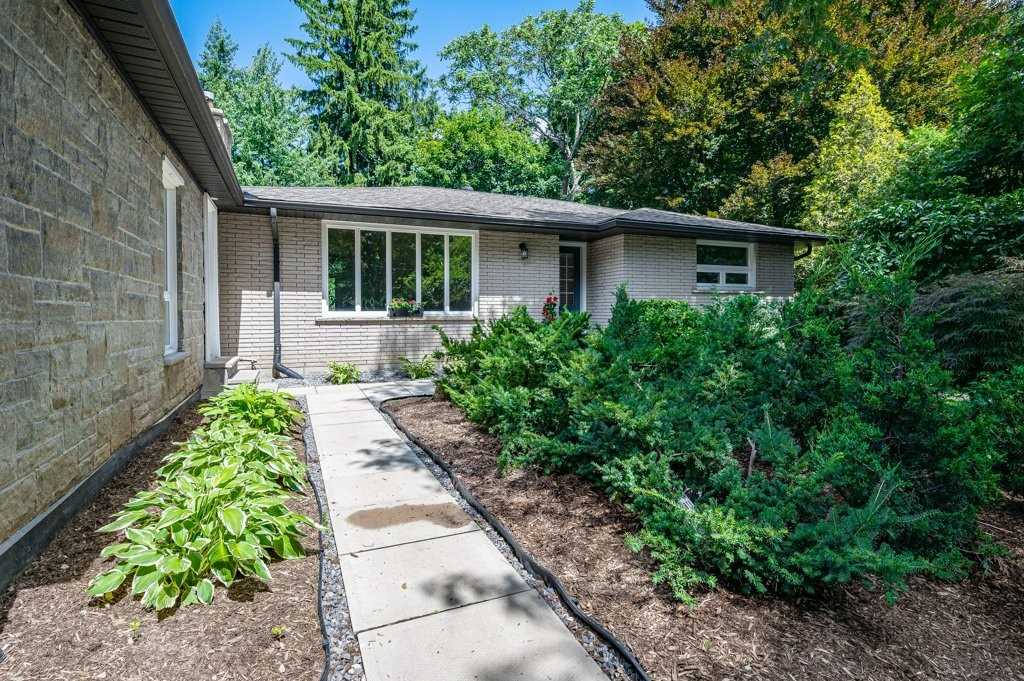 83 Jerseyville Rd E
