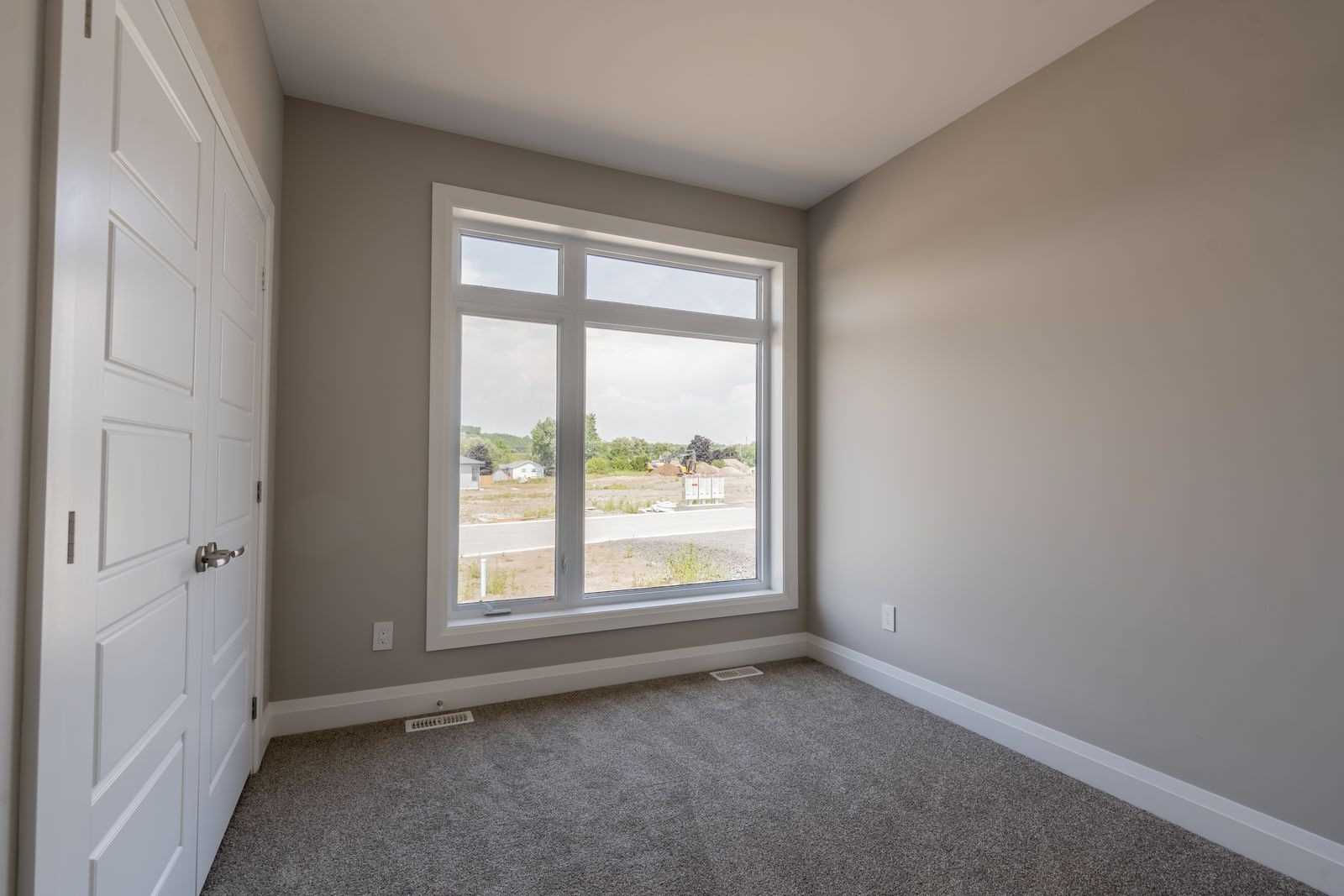 4 Sunridge Crt