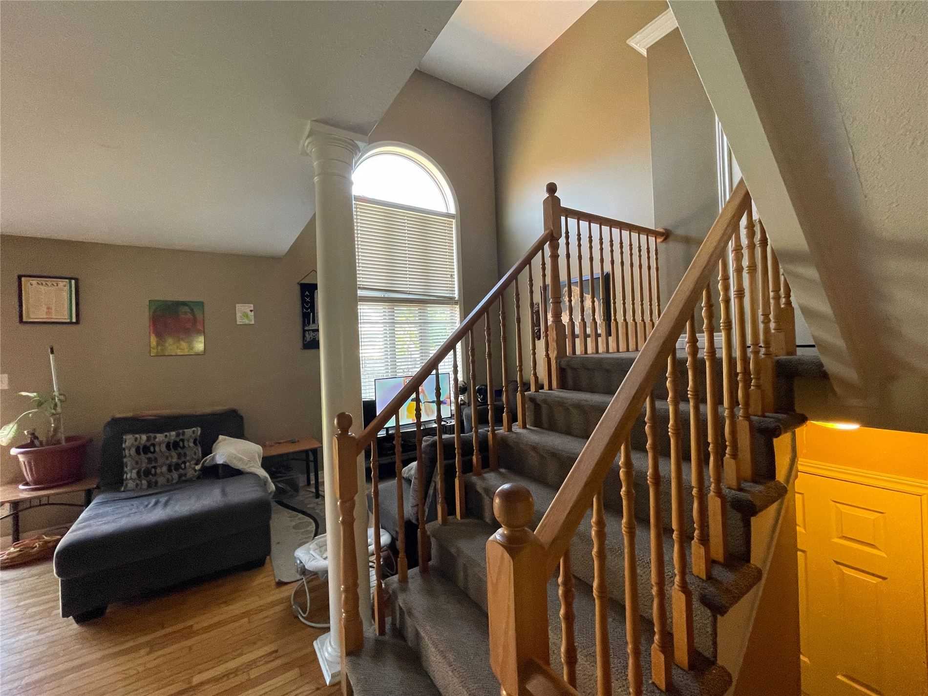 30 Robertson Rd