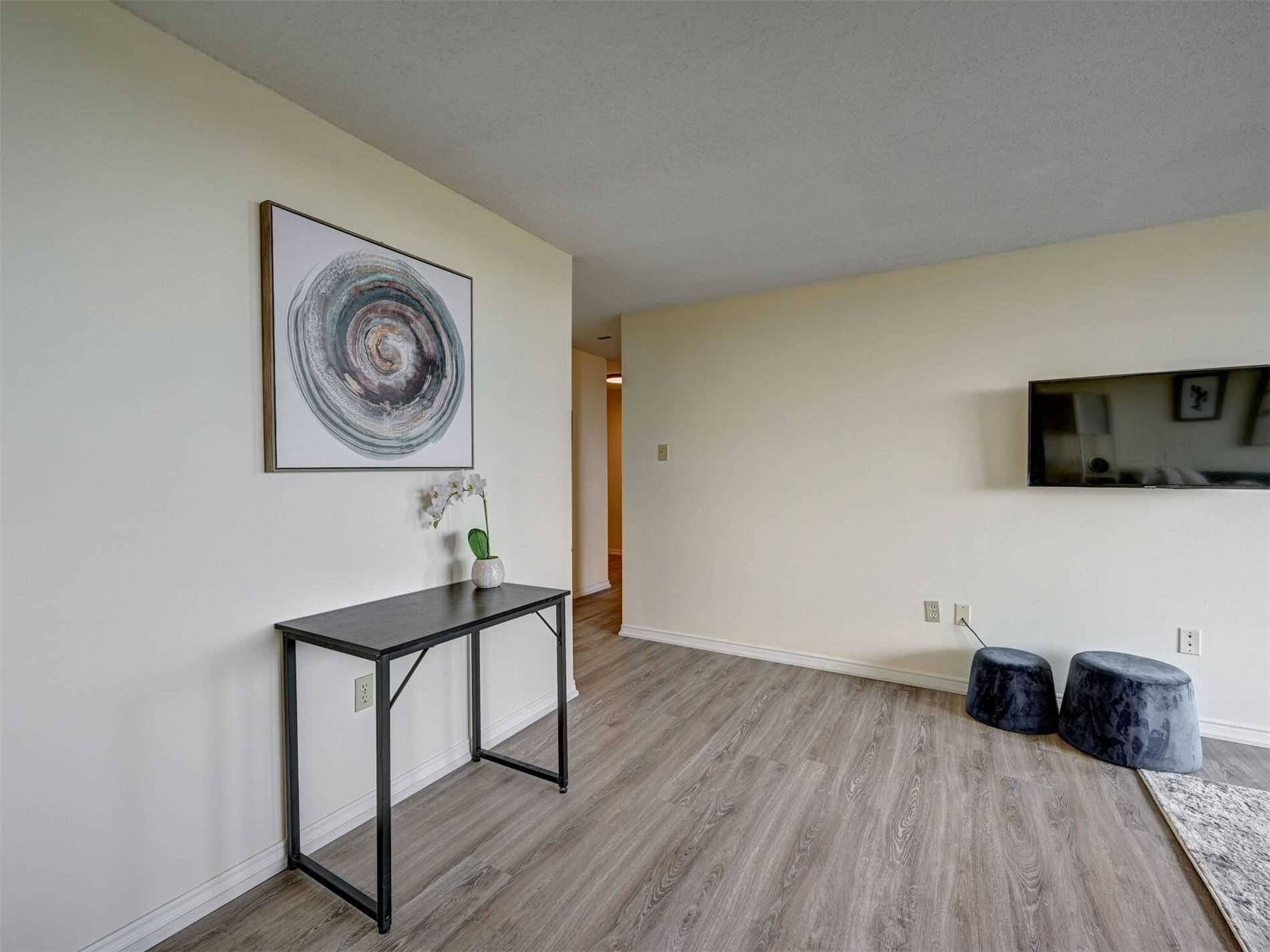 35 Green Valley Dr, #1610