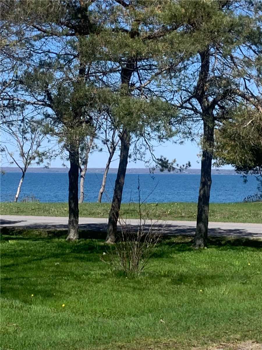 5062 Long Point Rd
