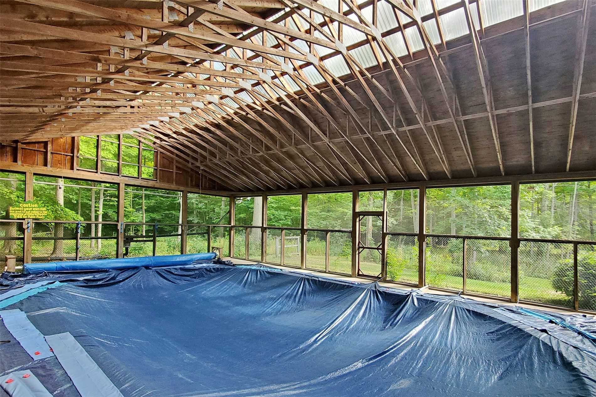 902 Shaver Rd