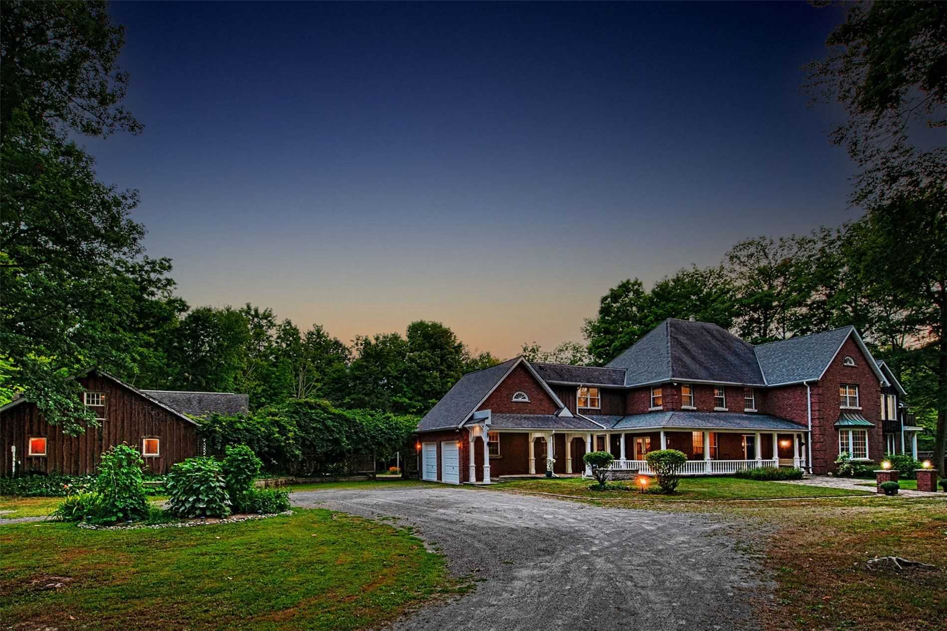 902 Shaver Rd