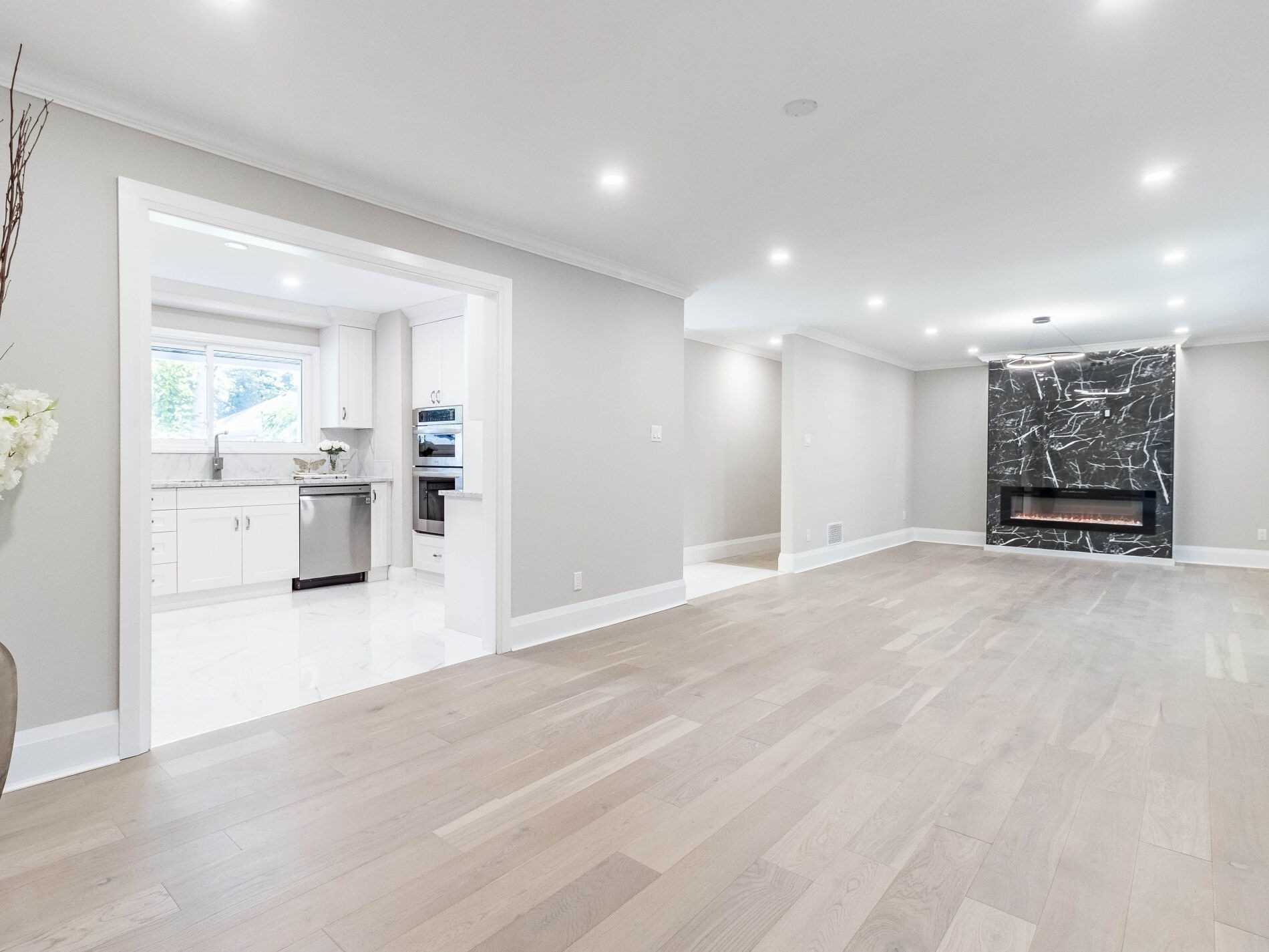 248 Robina Rd