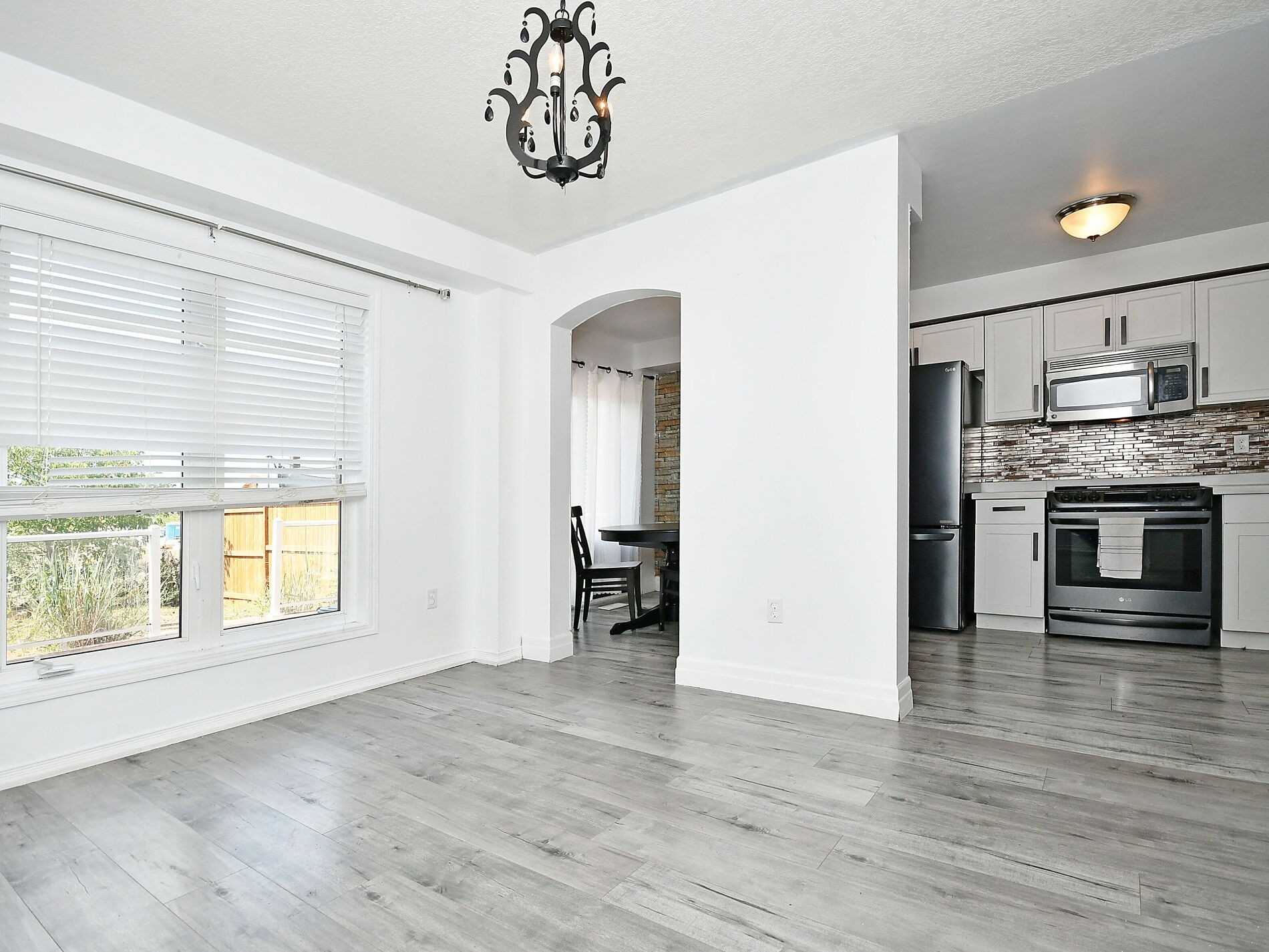 82 Trowbridge Street