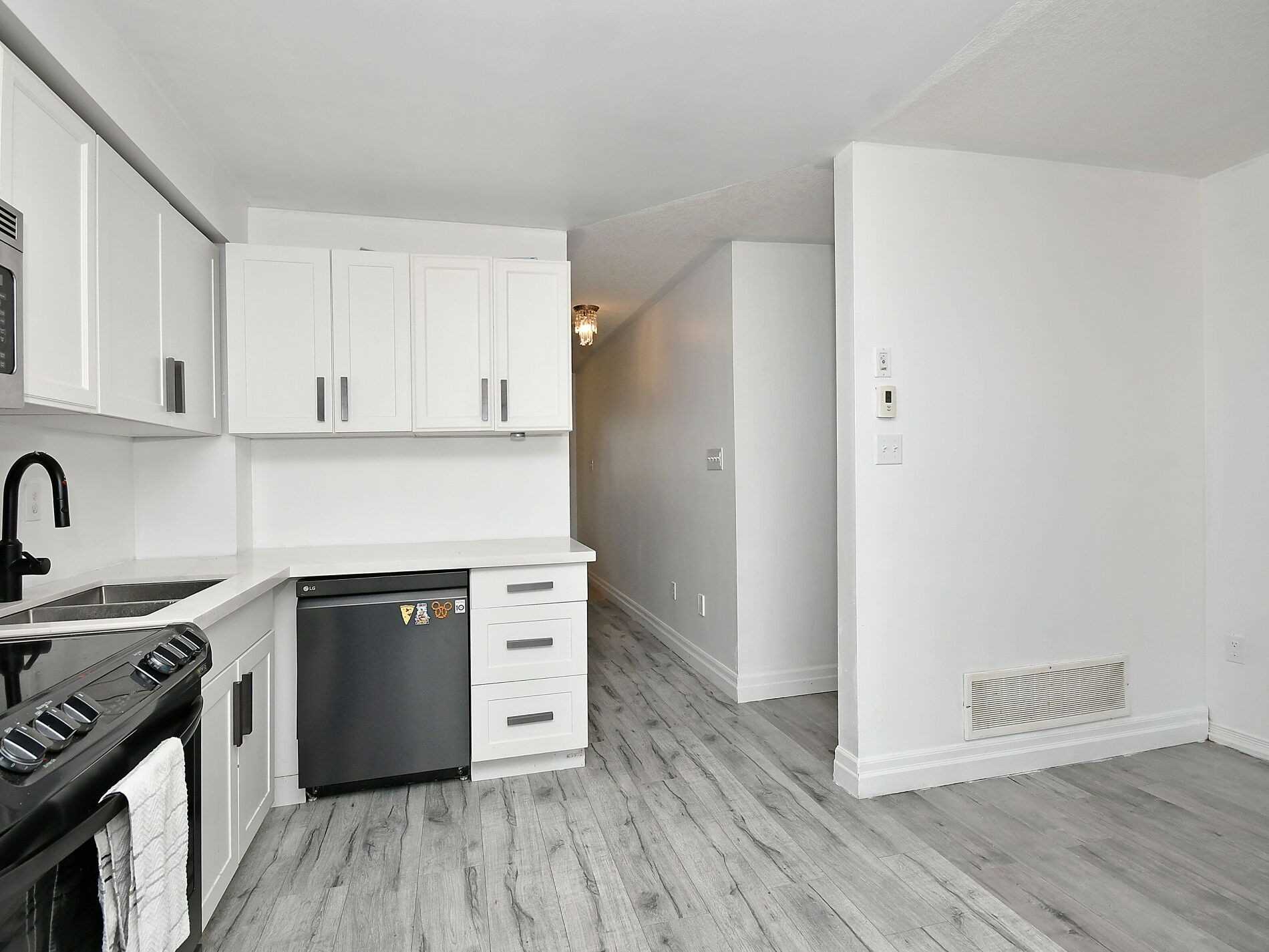 82 Trowbridge Street