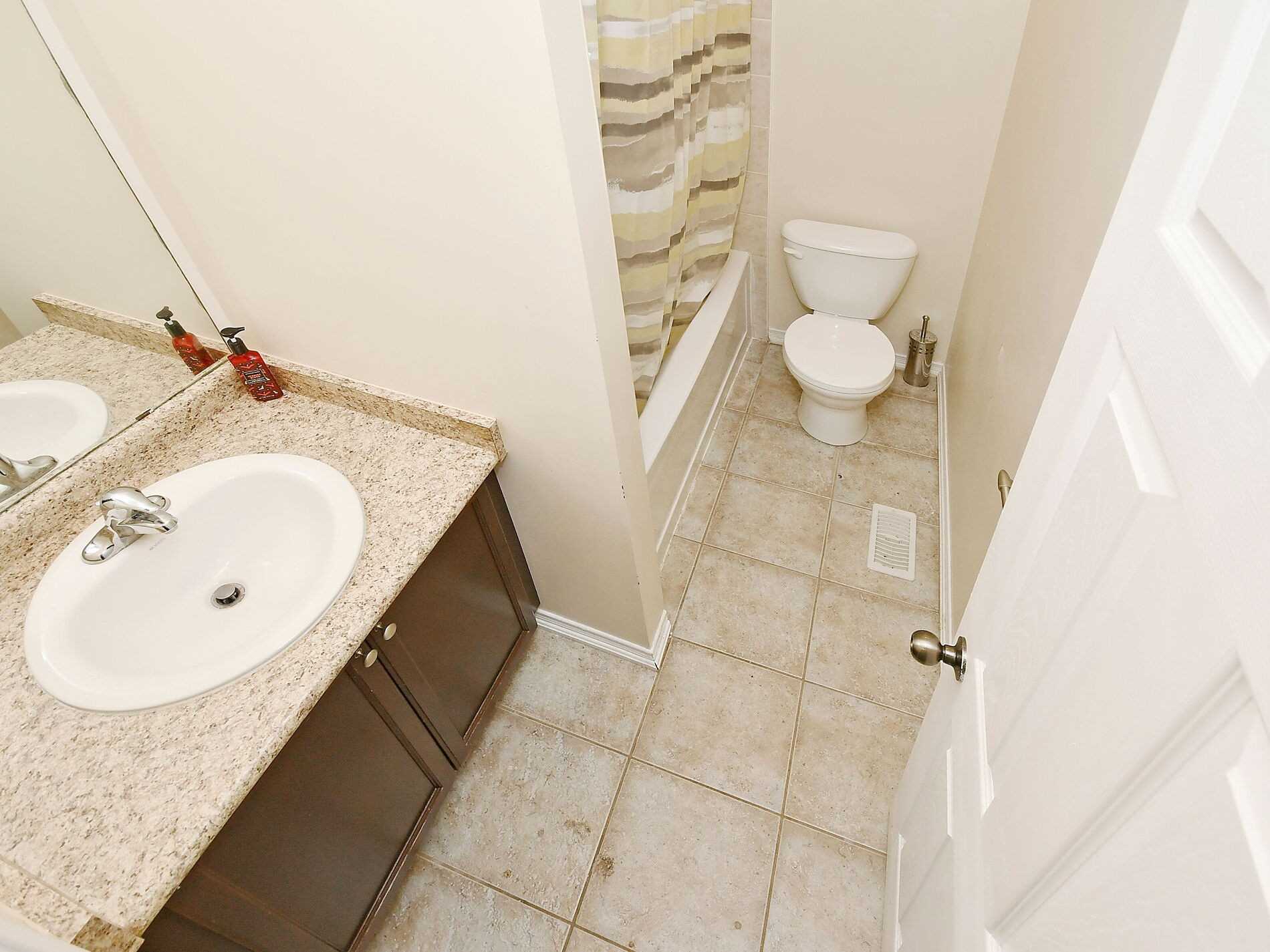 82 Trowbridge Street