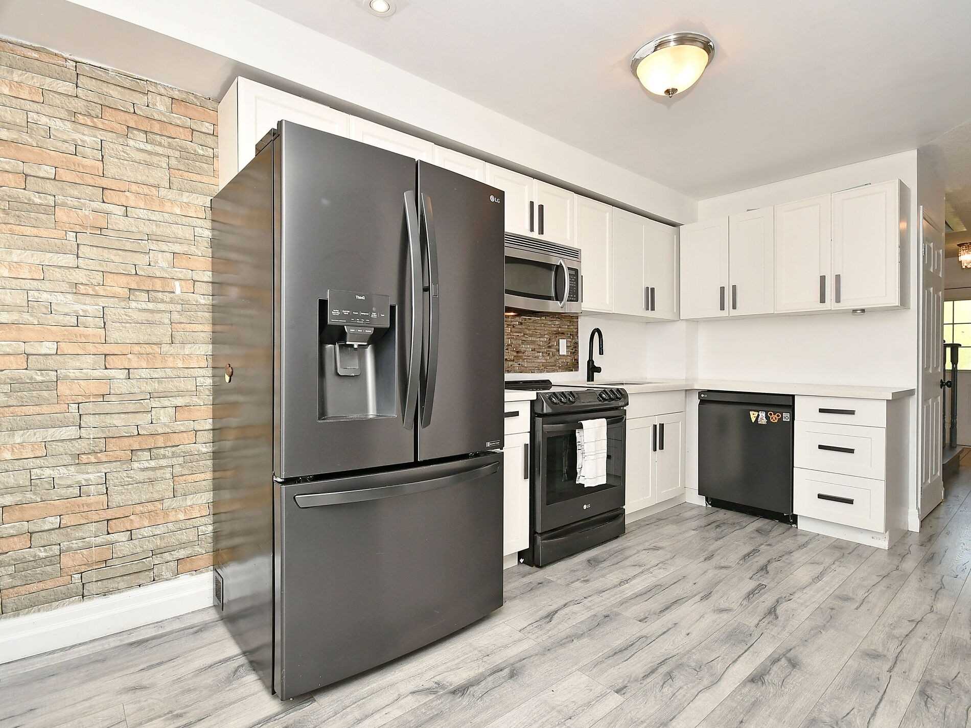 82 Trowbridge Street