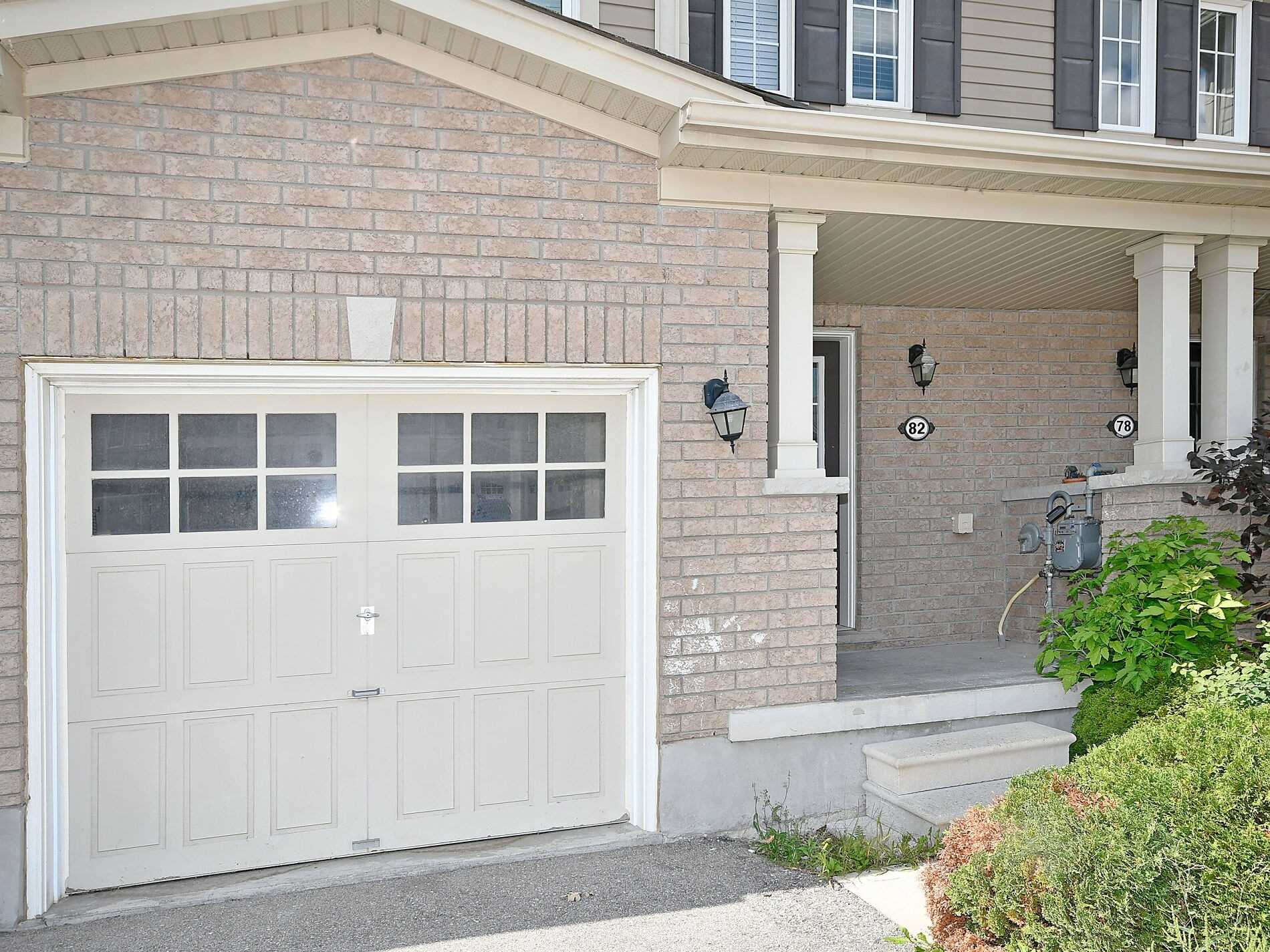 82 Trowbridge Street