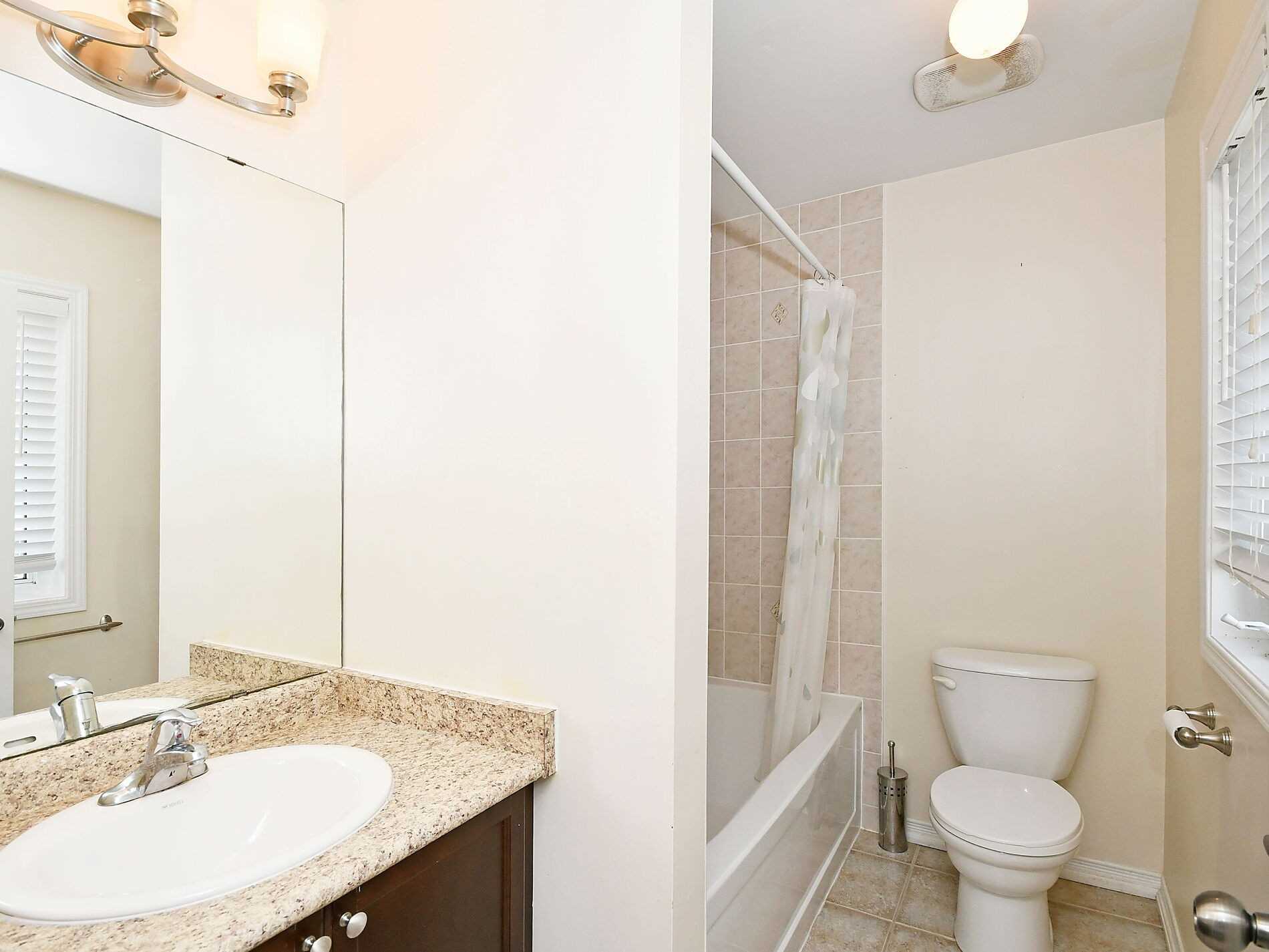 82 Trowbridge Street